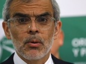 Diputados emplazan a ministro Cordero: Lo acusan de ausentarse a 8 sesiones por "tragedias en el fútbol"