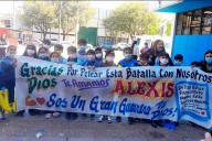 Terminó tratamiento de quimio y sus compañeros de colegio tuvieron un gran gesto