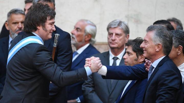 El Gobierno pone en duda una convocatoria a Macri e insiste en que no lo sumarán a la campaña