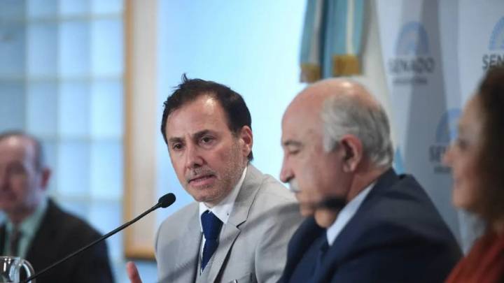 El juez que censuró los audios de las coimas de Karina está denunciado por acoso sexual, laboral, violencia de género y abuso de poder