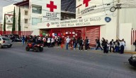 Alumnos de Cruz Roja SLP se manifiestan: acusan fraude y desvío de recursos