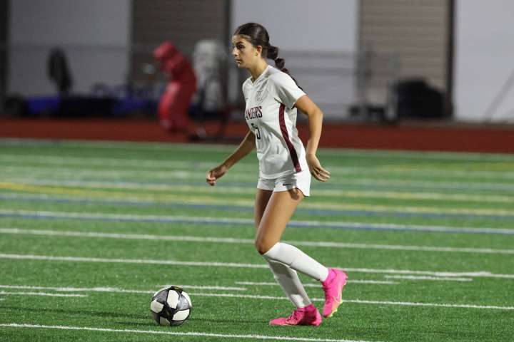Mock shines at soccer and basketball for the Islanders