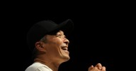 Jim Lee conquista la Comic Con Málaga con humor, arte en directo y un poco de acento español