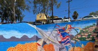 Plasman herencia purépecha en mural comunitario en Rosarito