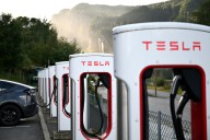 Tesla propone remuneración para Musk que podría superar el billón de dólares