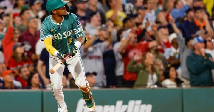 Red Sox clinch first playoff berth since 2021 on Rafaela's walk