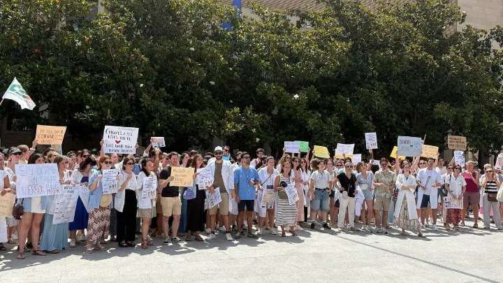 Trabajadores del Sistema Nacional de Salud se manifiestan en Zaragoza para reclamar un “Estatuto Marco para avanzar"