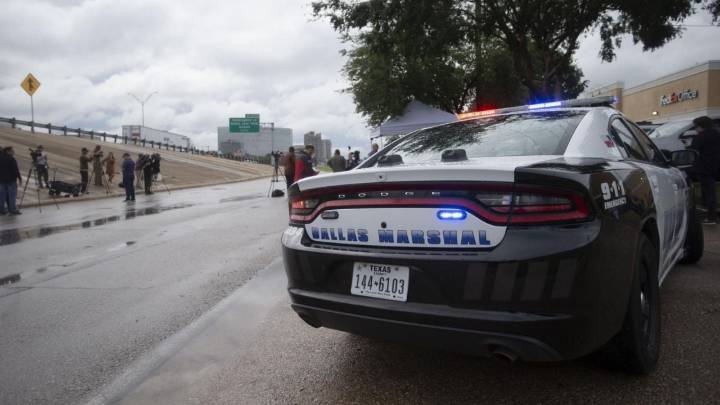 Tirador de Dallas tuvo un alto grado de planificación, afirma FBI; "espero que les dé verdadero terror", habría escrito previamente