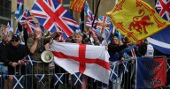 Hundreds of protestors gather in Glasgow city centre to oppose demonstration