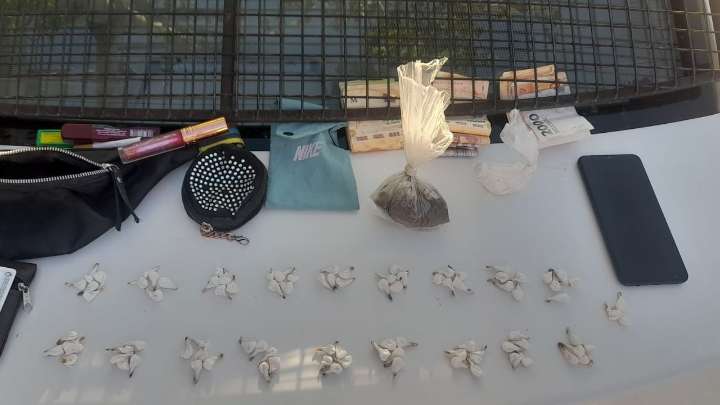 Tras una infidelidad, robó un celular y le secuestraron droga y dinero