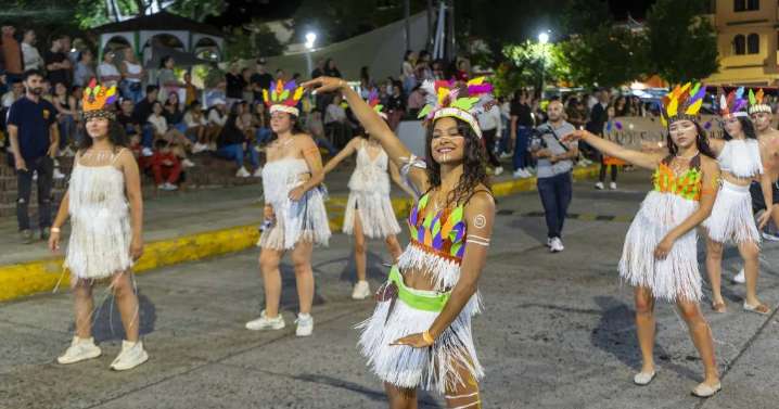 "A bailar se dijo": universidad del oriente de Caldas celebra Jornada Cultural y llena calles de arte y música