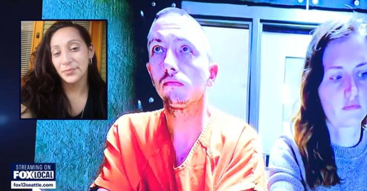 'Humiliating': Man killed woman after she forced him to bathe because he smelled bad, cops say