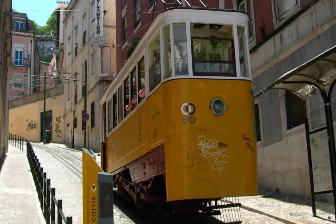 UPDATE: Pope Leo, patriarch in Lisbon pray for those killed, injured in cable car accident