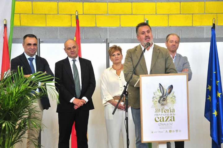 La XXII Feria Provincial de la Caza de Iznalloz impulsa la tradición y desarrollo rural