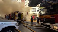Dos bomberos heridos graves, en el incendio de un restaurante en Madrid