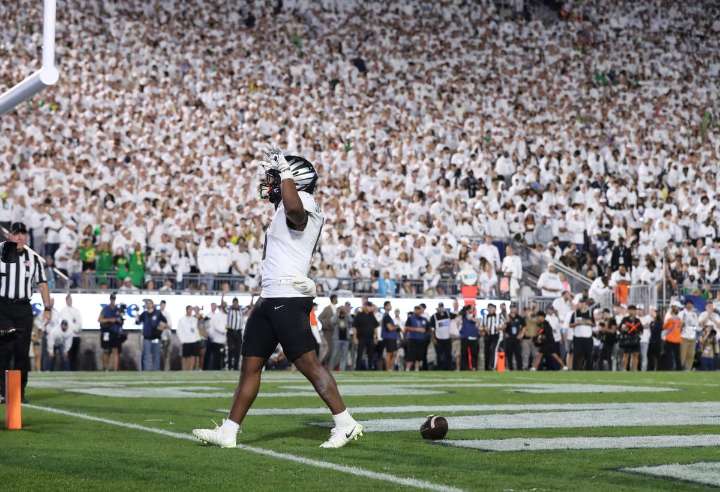 Oregon-Penn State: Ducks silence White Out in double OT as Lions' big