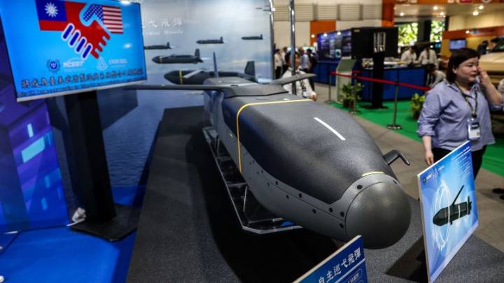 Taiwan unveils first missile jointly developed with American arms company