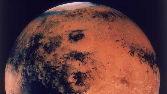 'Marsquakes' indicate solid core for red planet, just like Earth