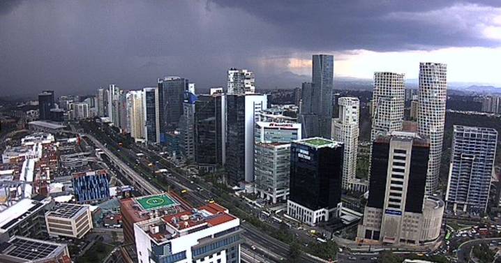Periférico e Insurgentes bajo el agua: Reportan fuertes lluvias al sur de la CDMX