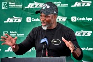 Aaron Glenn Given Strong Reason to Move On From Justin Fields as Jets QB Struggles With Injury Going 0-2, Jets HC Aaron Glenn faces a pivotal decision for the QB room, what he decides could shape thei