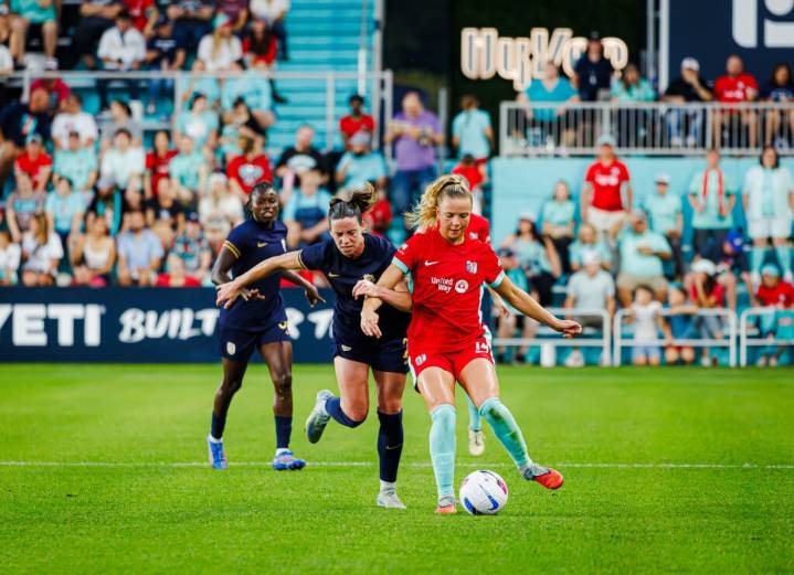 Photos: KC Current continue to dominate with win over Seattle