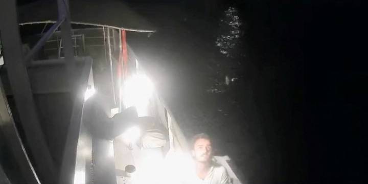 Así se inició el incendio en la flotilla humanitaria de Greta Thunberg que va rumbo a Gaza