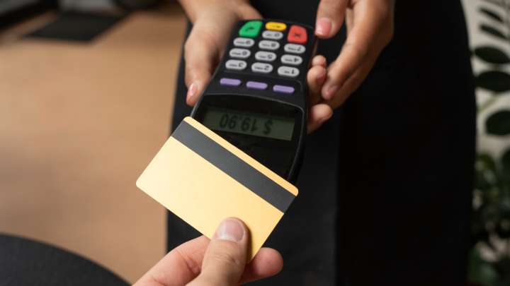 ¿Nuevo Límite de Transferencias Bancarias MTU Aplica para Pagos con Tarjeta de Débito o Crédito?