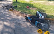 Una mujer y un joven heridos tras un choque entre dos motos