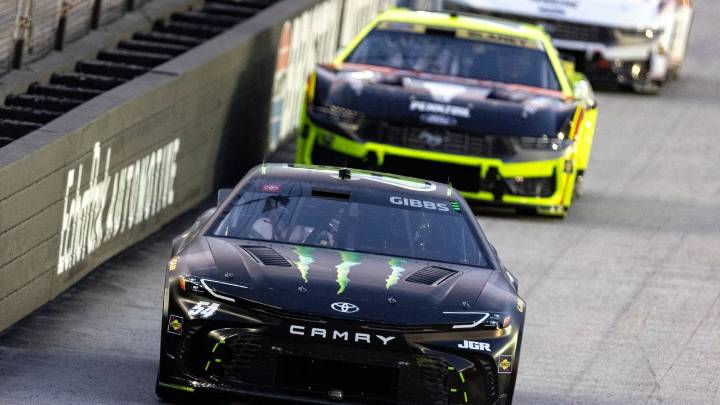 Bell wins at Bristol, completing sweep in first round of NASCAR Cup playoffs for Joe Gibbs Racing