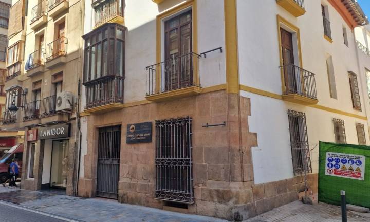 El PSOE acusa a Fulgencio Gil de “expulsar la cultura de Lorca” tras la pérdida del Centro Cultural Espín