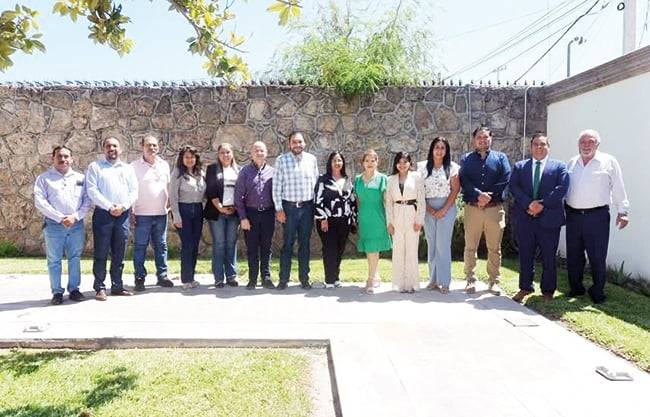 Respalda el Alcalde proyectos educativos