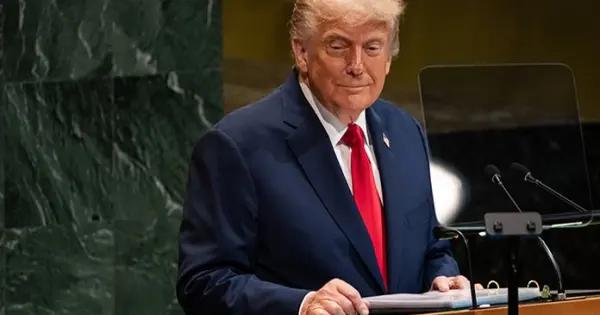 Trump se dice víctima de un "triple sabotaje"