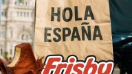 ¿Provocación? En medio de disputa legal, Frisby España lanzó malteada de “Chocorramo”