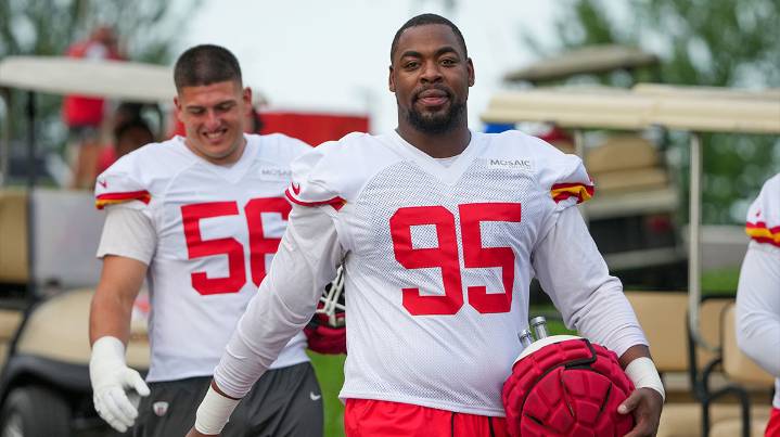 Chiefs star Chris Jones scheduled to land in KC 45 minutes before Ravens game