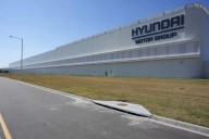 Advierte EU a compañías extranjeras tras redada en Hyundai