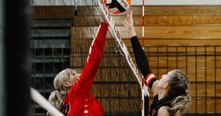 Whitley County picks up three-set win over Williamsburg