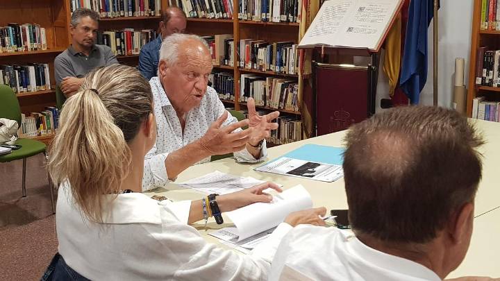 El empresario del Garbí cierra con vehemencia sus más de 10 años como concejal