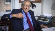 Robert Caro reflects on childhood as he receives New York Historical’s Historians’ Laureate Medal