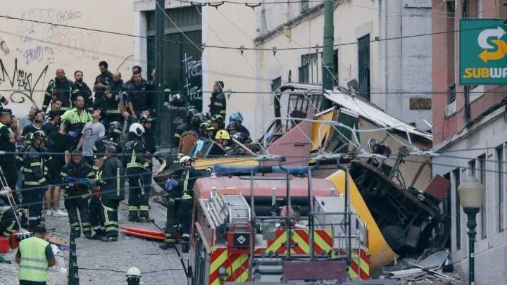 Descarrila histórico funicular y causa la muerte de 15 personas; ¿cómo ocurrió el percance?