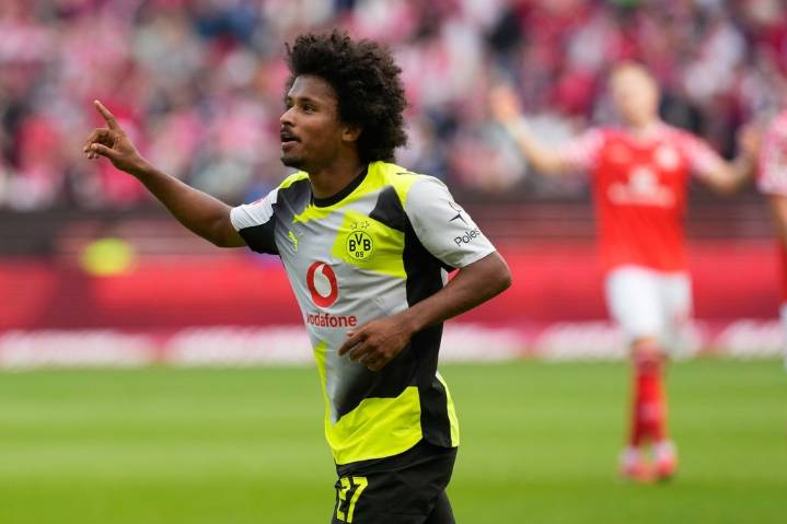 Dortmund beats Mainz 2-0 to keep pace with Bundesliga leader Bayern – Winnipeg Free Press