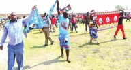 Experts Urge DPP and MCP to Promote Peace Ahead of Presidential Results