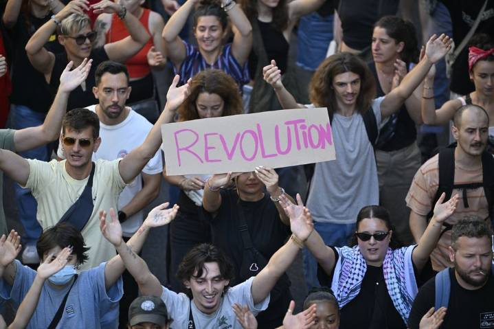 France’s finances are in turmoil. Here’s how it came to this