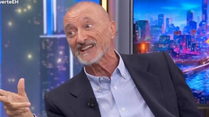 Arturo Pérez-Reverte, muy contundente con el futuro de Pedro Sánchez y Pablo Iglesias: ¿Se va a ir a trincar como Zapatero?