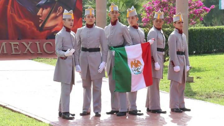 Recrean la gesta heroica del Castillo de Chapultepec en el Parque Tangamanga II