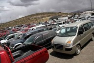 Autoridades rechazan propuesta de candidato presidencial boliviano sobre autos robados en Chile
