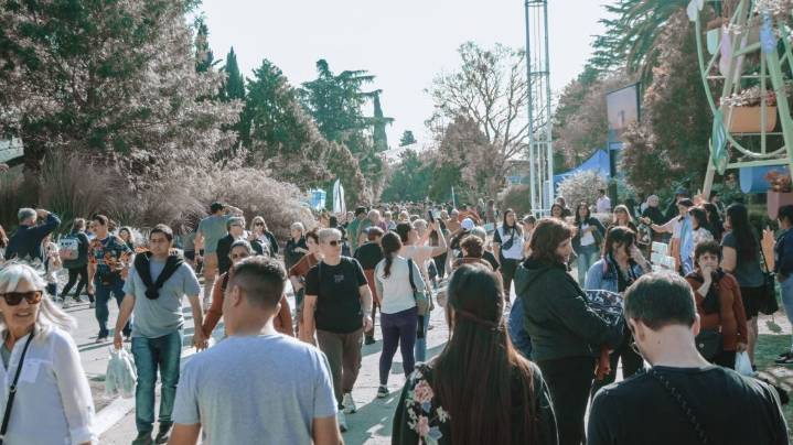 Escobar celebra la Fiesta Nacional de la Flor 2025: fechas, actividades y entradas