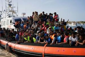 Pope Leo thanks Lampedusans for welcoming migrants