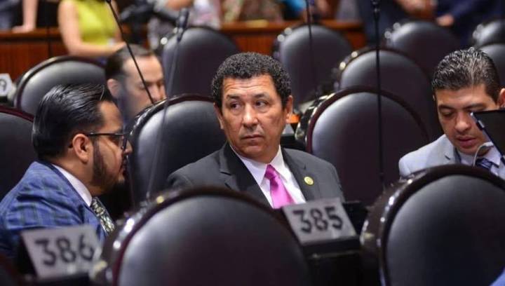 Escándalo en Morena: Quién es el diputado de la 4T Mario López, a quien le quitaron la visa