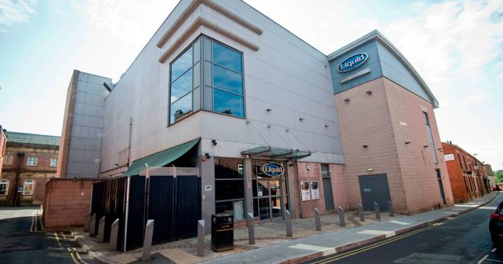 Woman suffers injuries to her face in nightclub attack