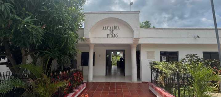 En alianza con AMB, Piojó inauguró oficina para atención catastral